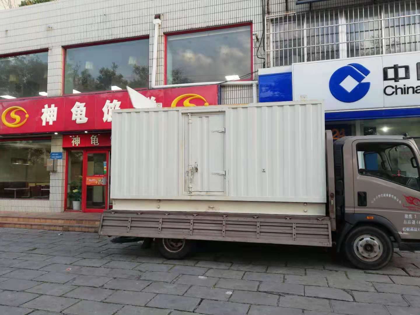 新疆出租发电机-柴油发电机组错误的启动方式